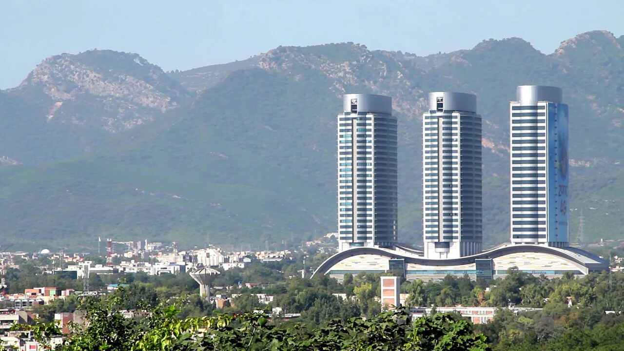 CDA directs evacuation of Islamabad high-rise buildings affected by earthquake