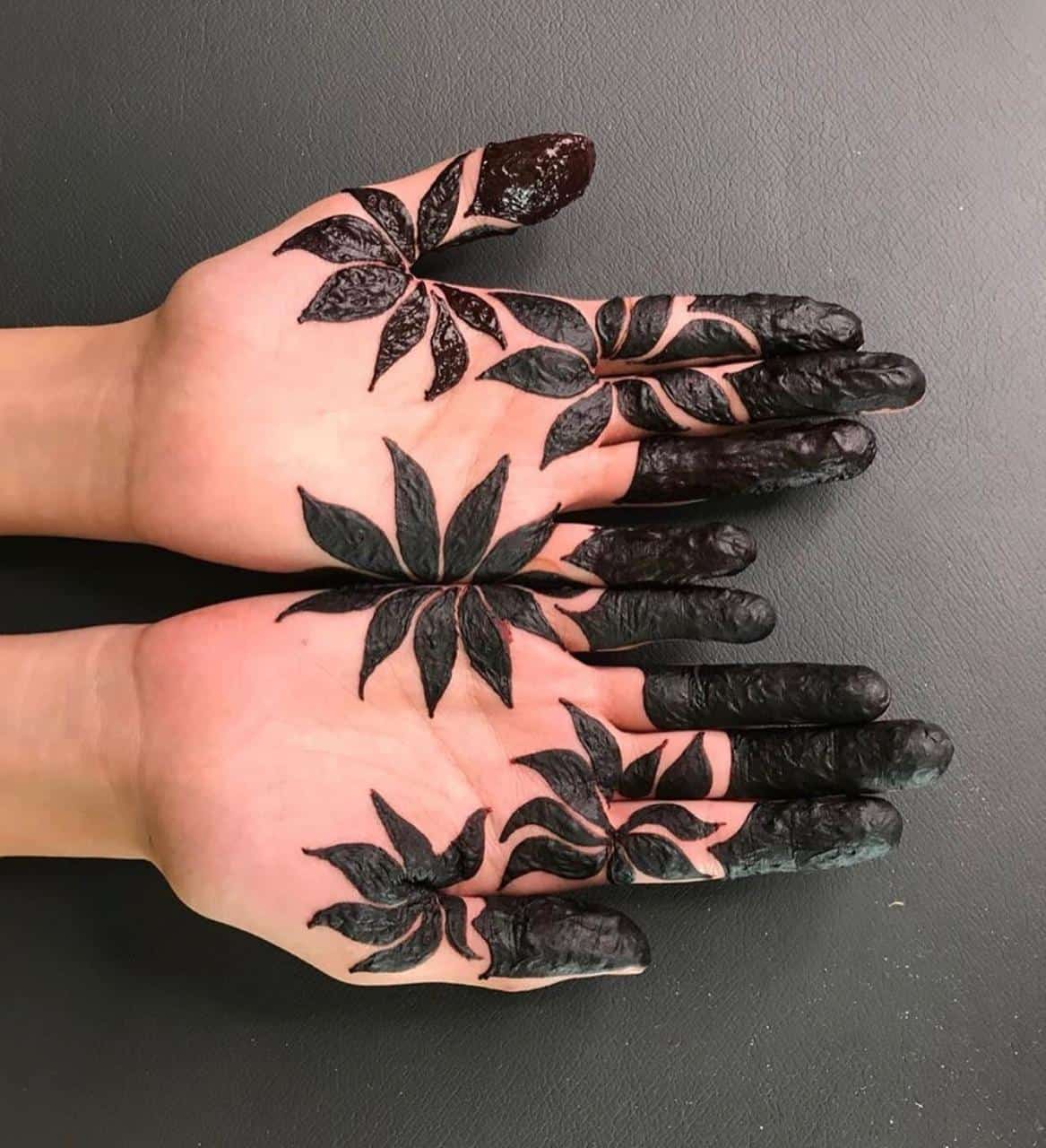 Mehndi designs to flaunt this Eid
