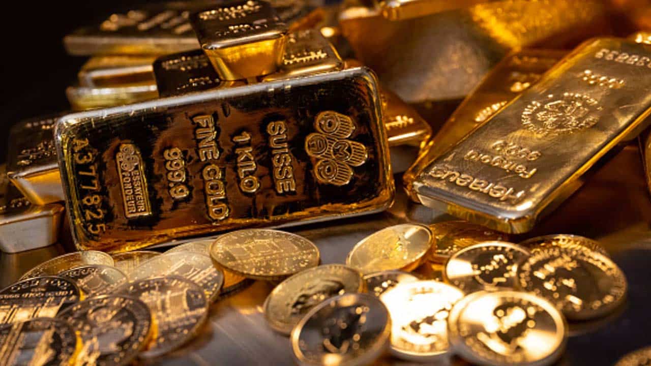 Another record high in three days: Gold price reaches Rs265,900 per tola