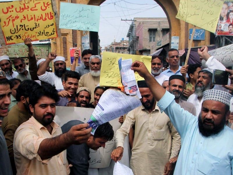 After protests, people going to court against LESCO