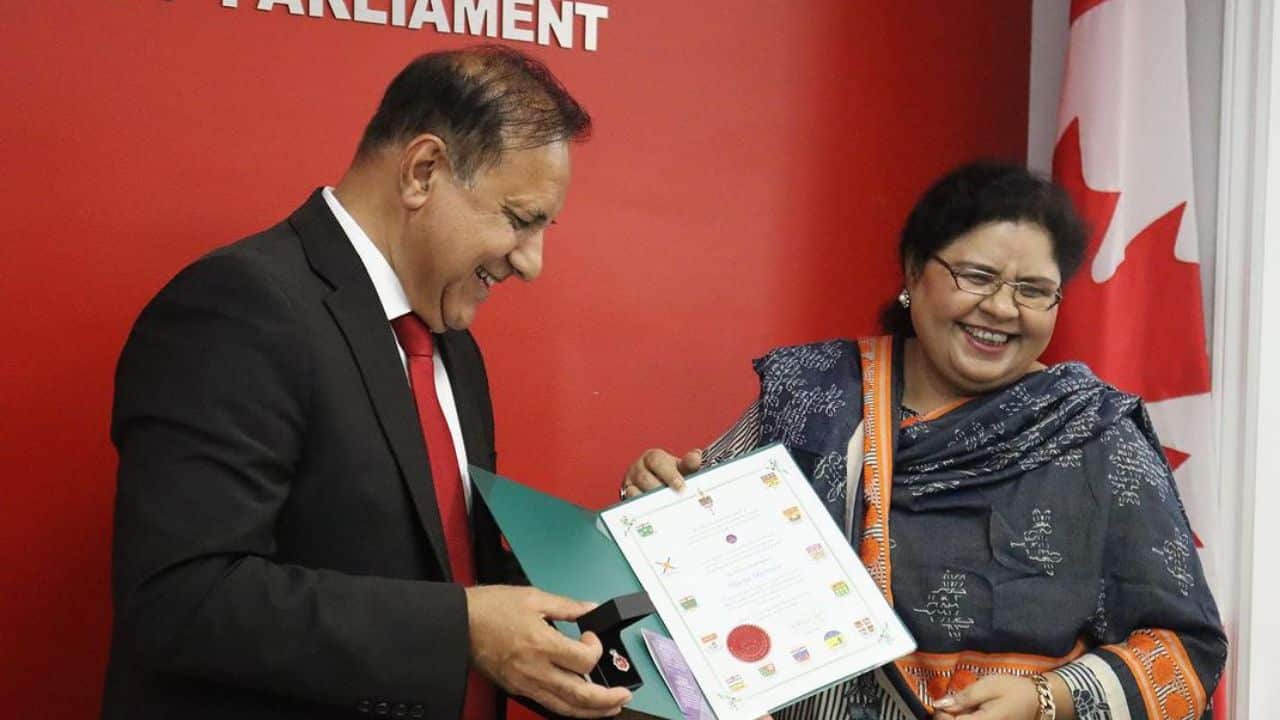 Pakistani legendary singer honoured with Queen Elizabeth award