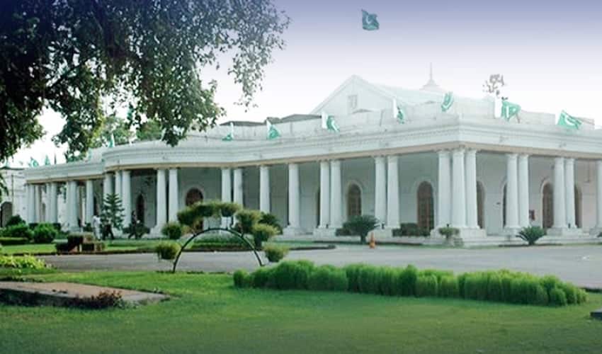 Director of Punjab Local Fund Audit alleged to be involved in corruption case of Rs400 million