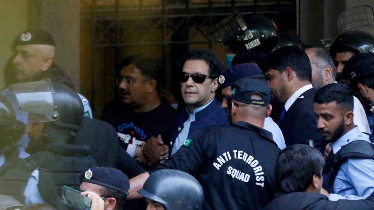 ‘Imran Khan can’t talk to his sons’: Jailer