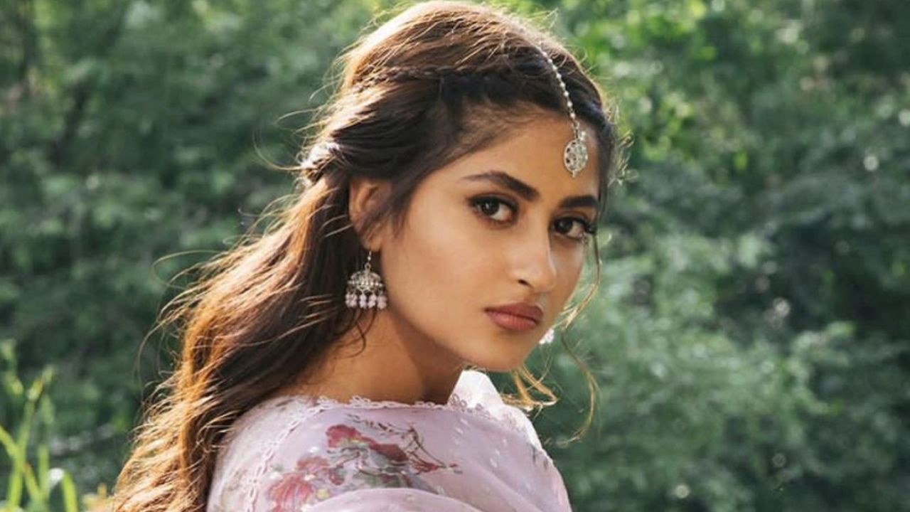 Sajal Aly talks about emotions and vulnerability
