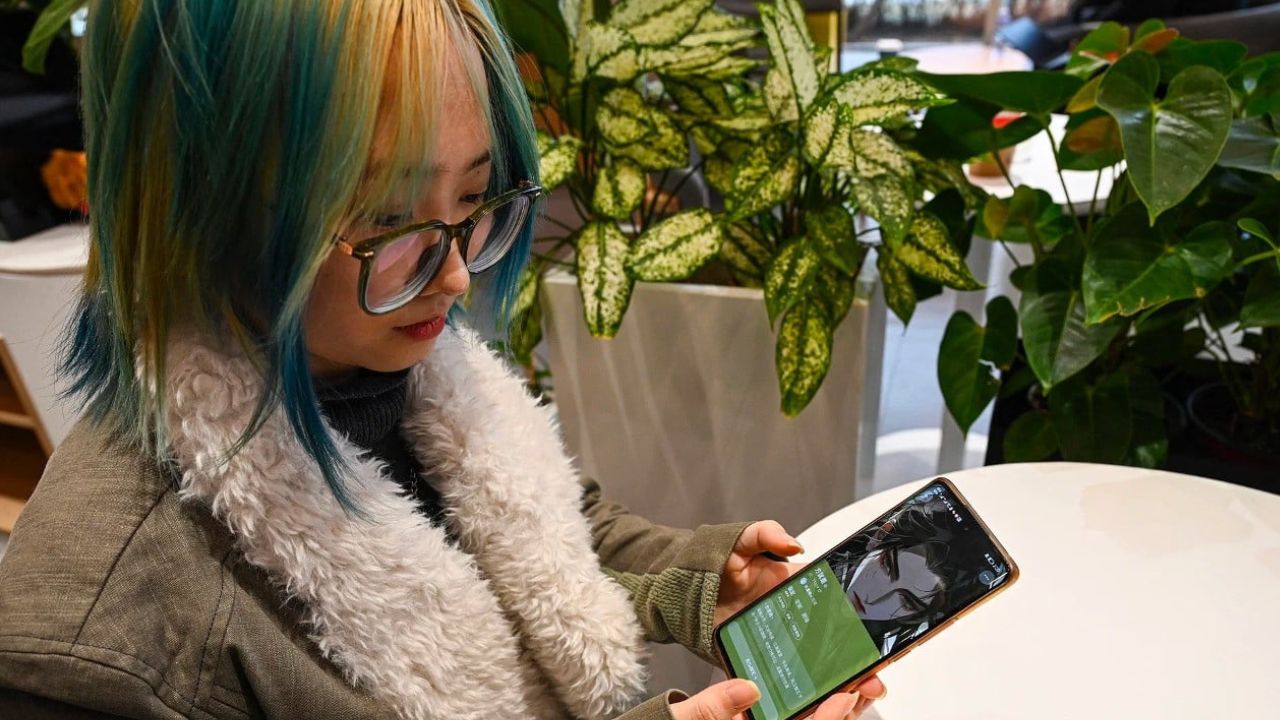 ‘Better than a real man’: Young women turn to AI boyfriends