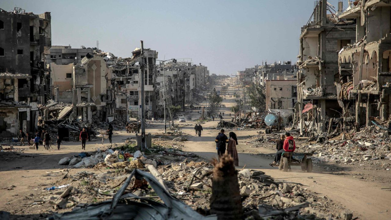 Death toll in Gaza exceeds 30,000 as Israeli attacks continue and famine looms