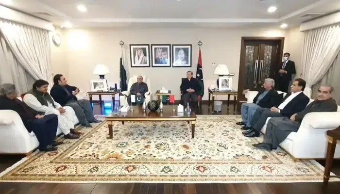 PPP, PML-N discuss power-sharing formula in Sunday’s meeting