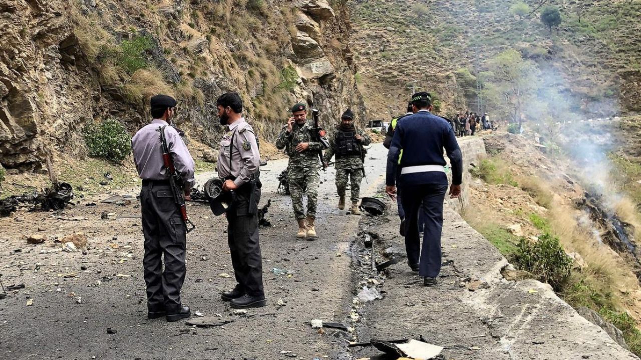 Pakistan steps up security for Chinese workers after bombing