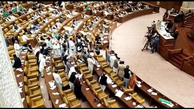 Drama stirs up as Khan’s presence in  Punjab Assembly takes stage