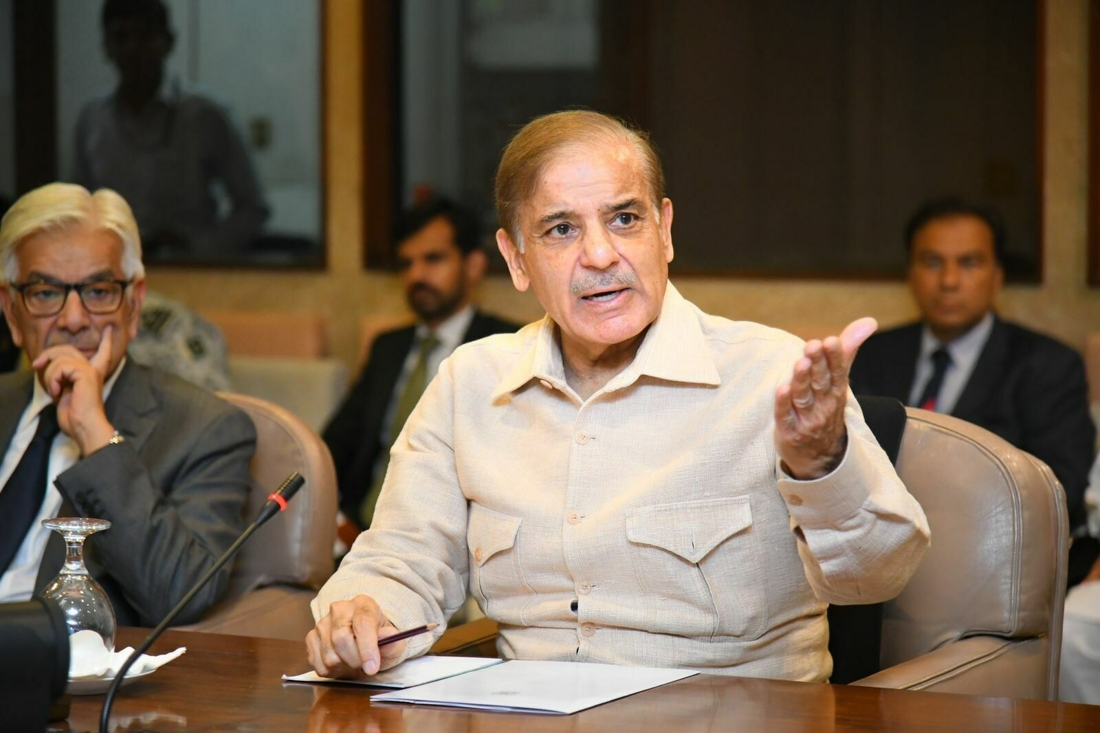 Shebaz Sharif wants uninterrupted gas, power supply during Ramazan