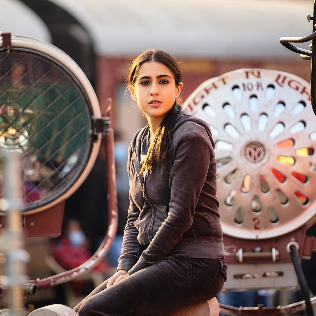 Sarah Ali Khan narrowly avoids horrifying accident