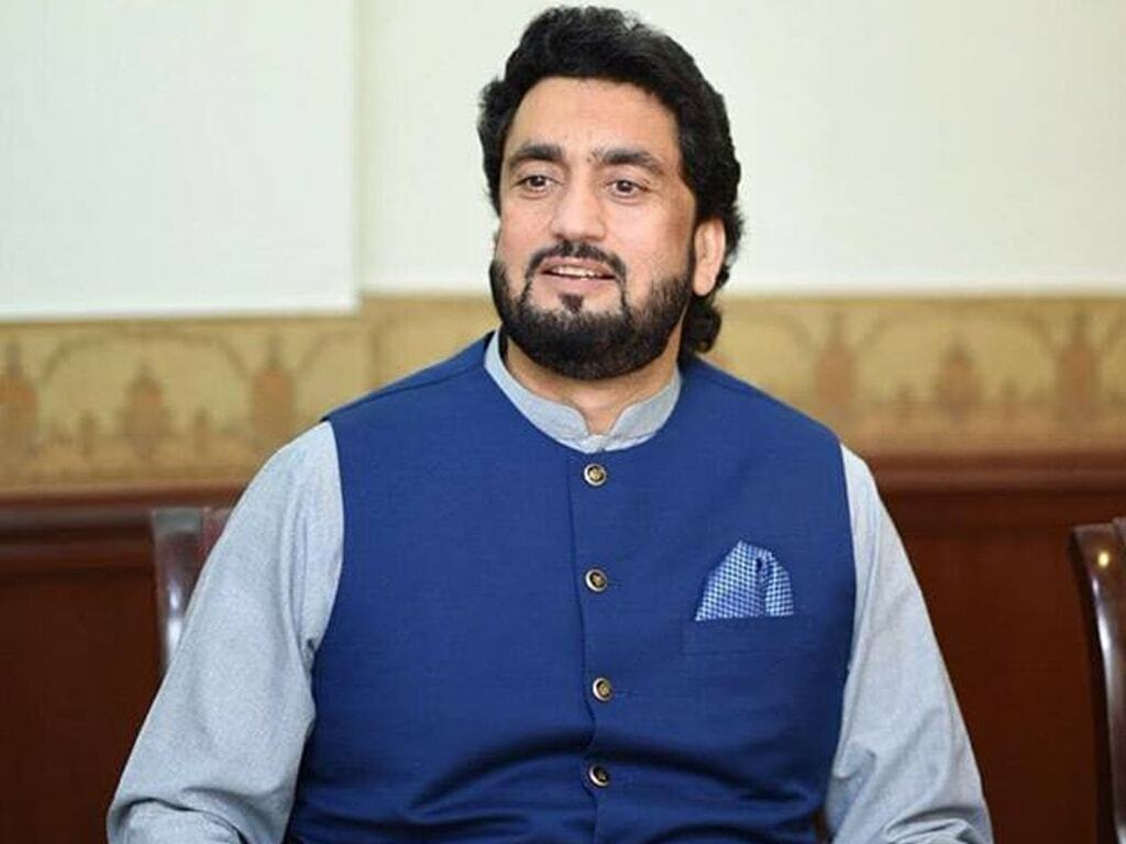 ‘Baat hogi tou sirf army chief aur DG ISI say’: Shehryar Afridi
