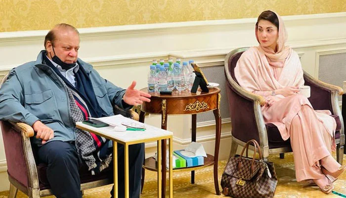 Despite criticism, Nawaz Sharif continues leading administrative meetings in Punjab  