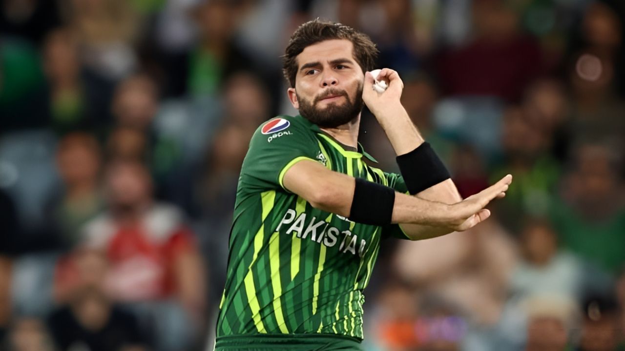 Shaheen Afridi completes 300 wickets in international cricket