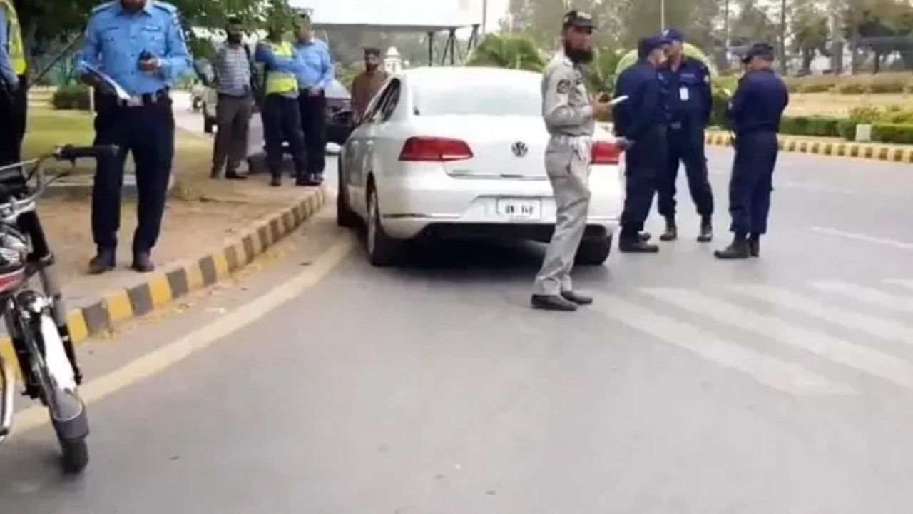 Islamabad policeman hit by British diplomat 