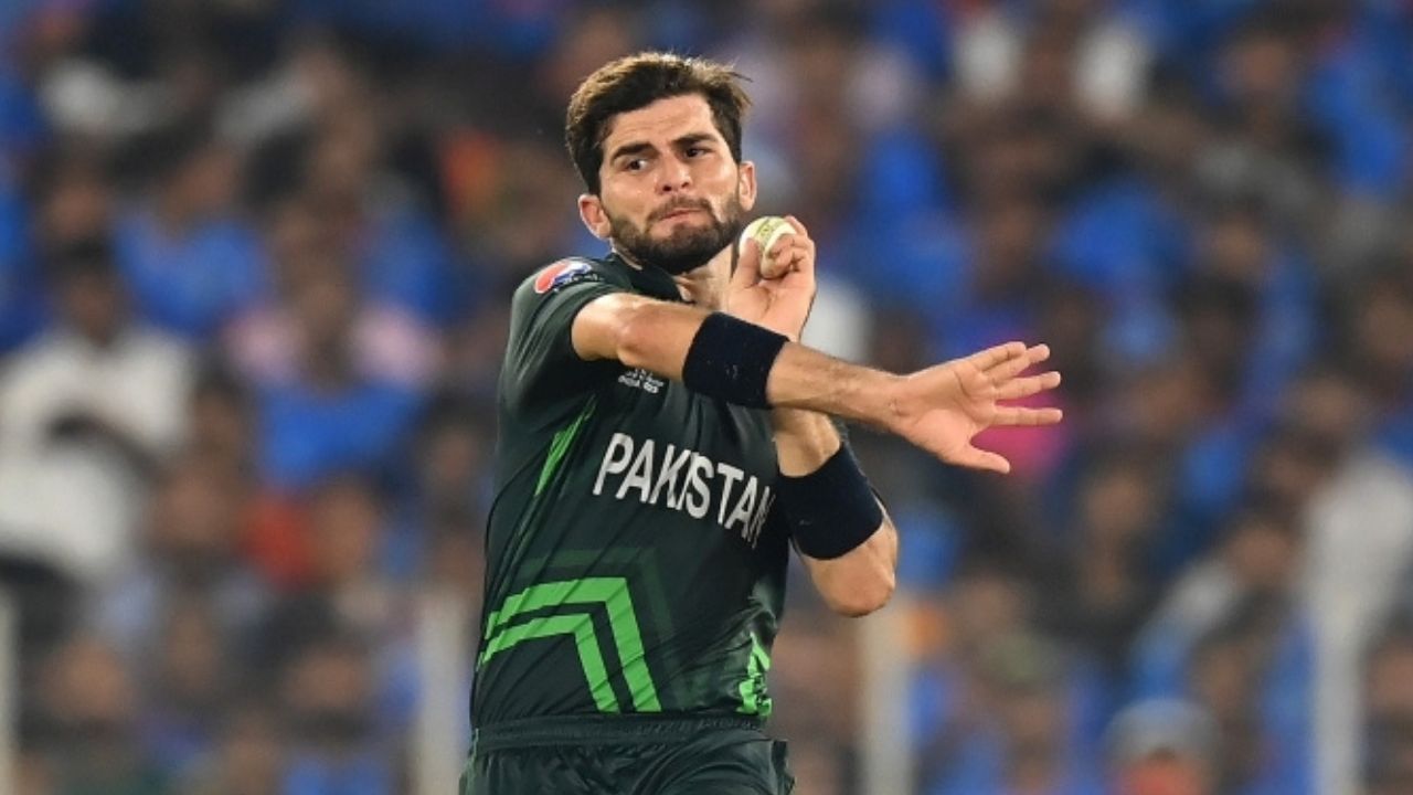 Shaheen Afridi breaks silence on rumors of grouping in cricket team