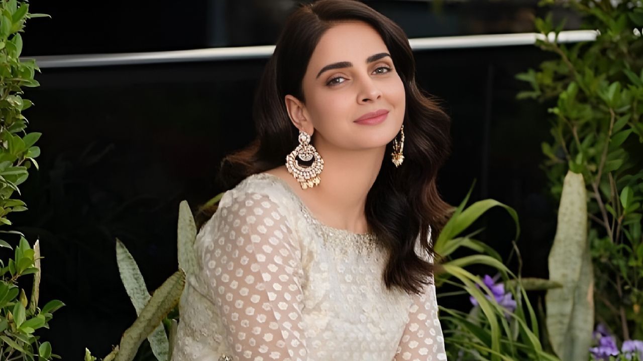 Saba Qamar has an ‘odd habit’ and it will make you laugh