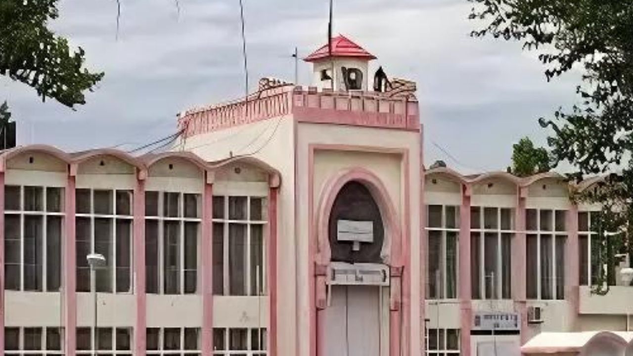 Missing superintendent of Adiala Jail returns home