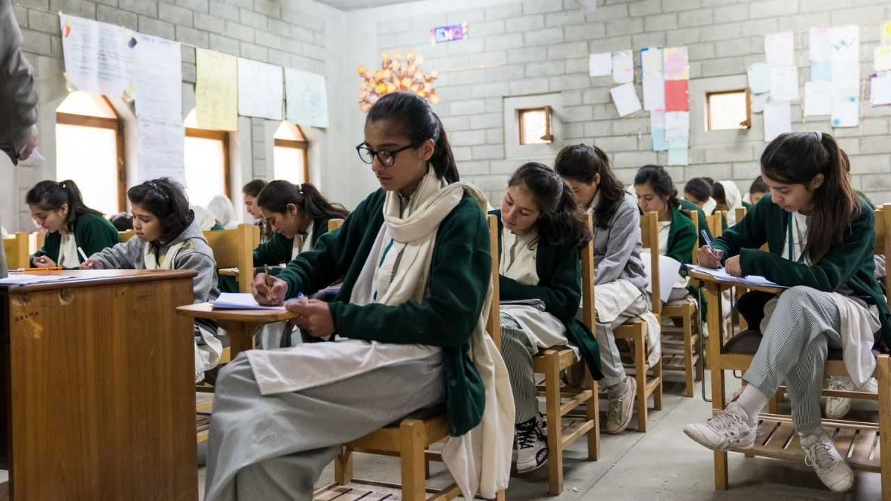 New grading system announced for 9th class, first-year students; passing marks increased