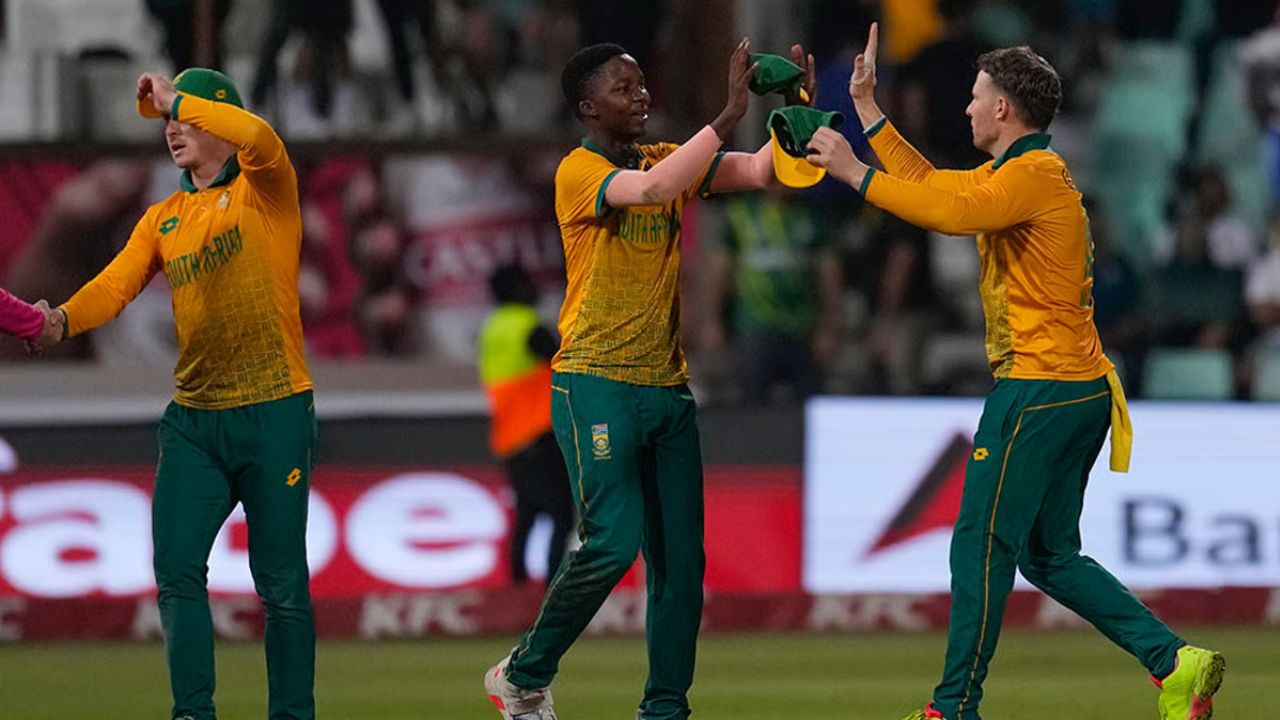 Pakistan lose by 11 runs in first T20I against South Africa