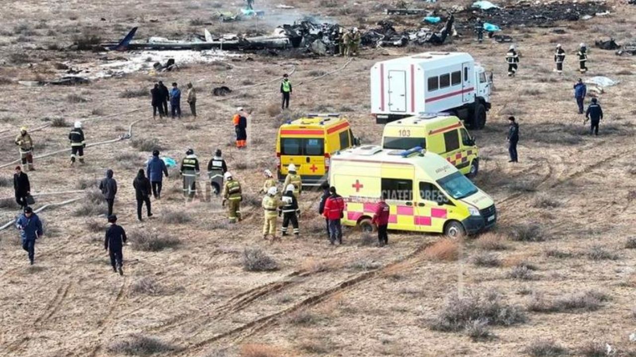 28 survivors as Azerbaijani jet crashes in Kazakhstan