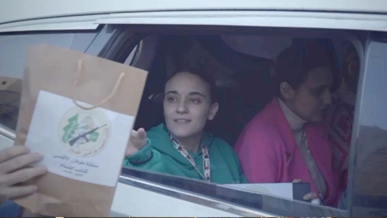 Hamas bids farewell to Israeli hostages with goody bags