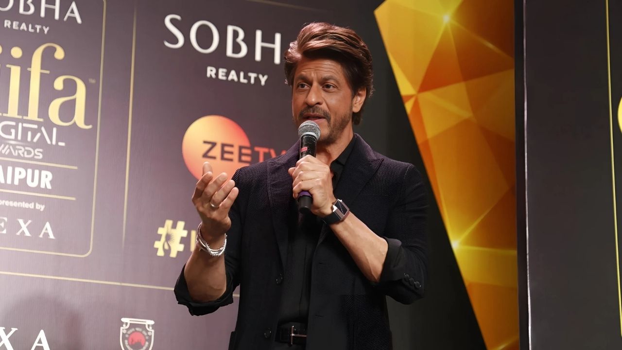 Price of Shah Rukh Khan’s wristwatch breaks internet
