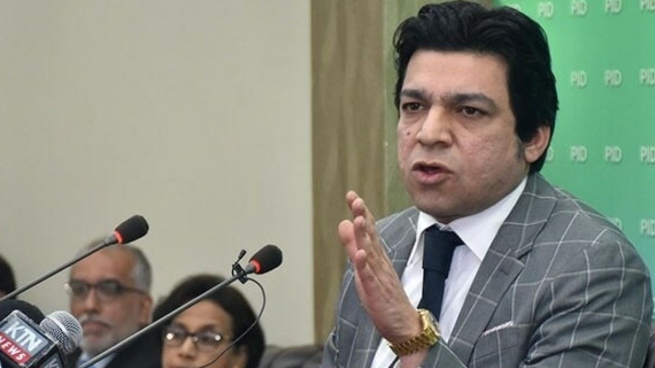 ‘Democracy destroyed Pakistan’: Vawda all praise for army chief