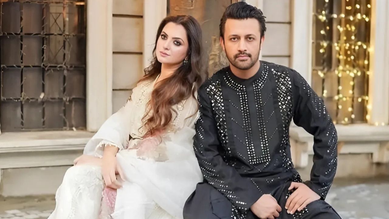 Which song did Atif Aslam sing for his wife during concert?