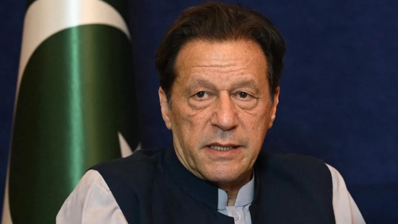 PTI leaders to complain to Imran Khan against misuse of party’s social media for anti-army statements