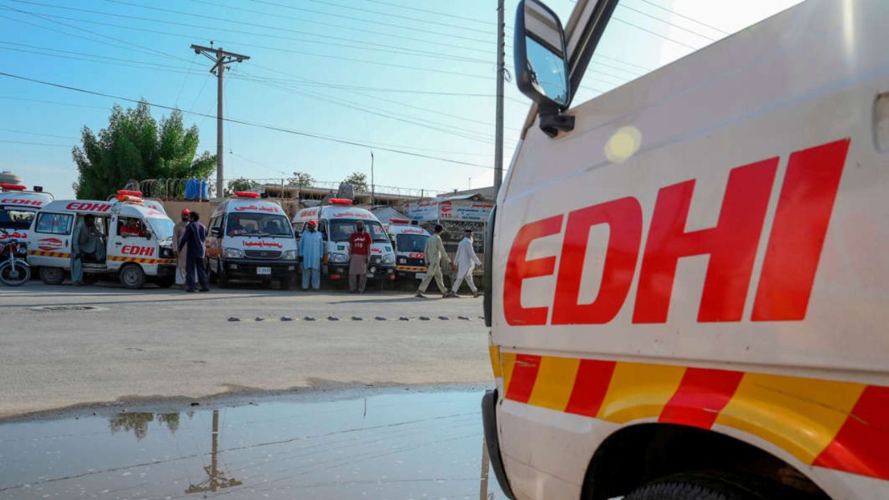 Woman jumps off balcony after drug raid
