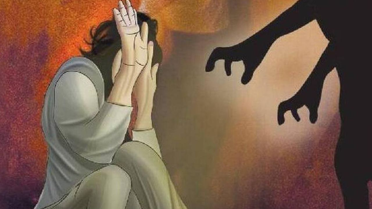 Armed robbers gang-rape woman after tying up her husband