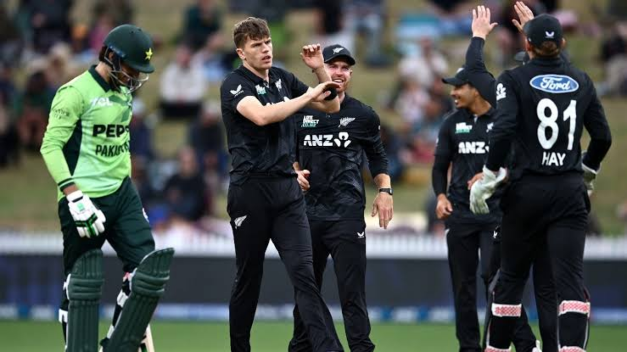 Second ODI: NZ defeat Pakistan by 84 runs, secure 2-0 series lead