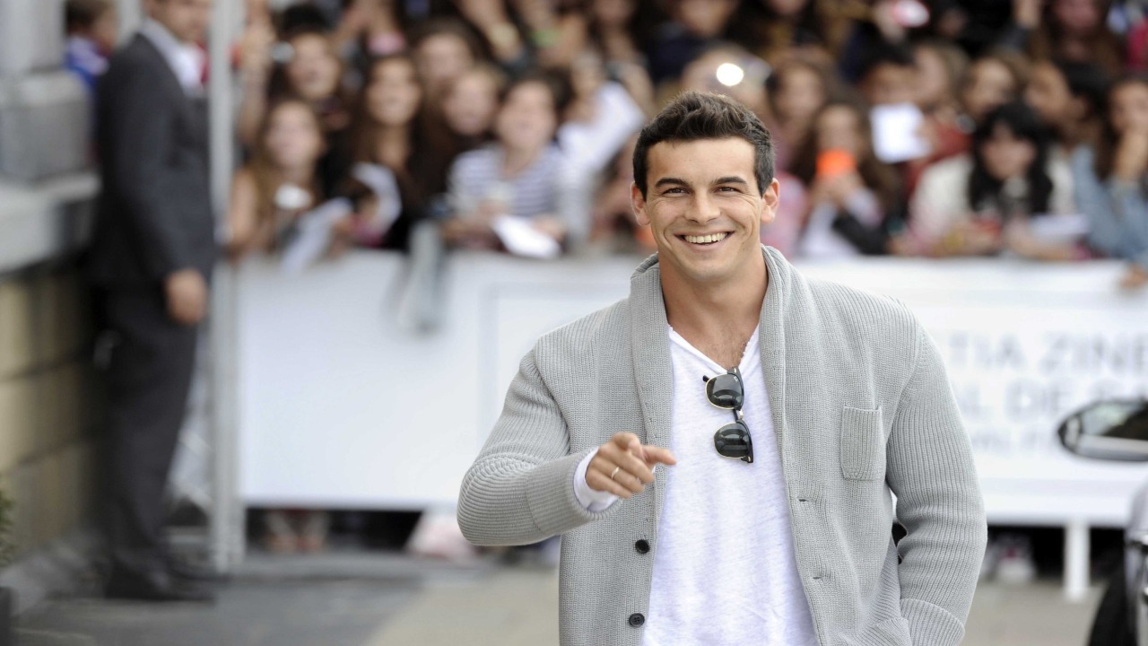 Mario Casas Stuns Fans With Bold New Role in ‘Muy Lejos’