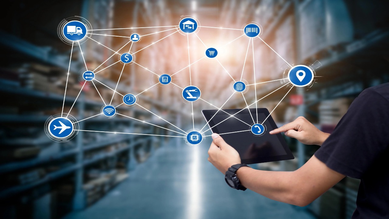 What is Supply Chain Management? A Simple Guide to a Complex System