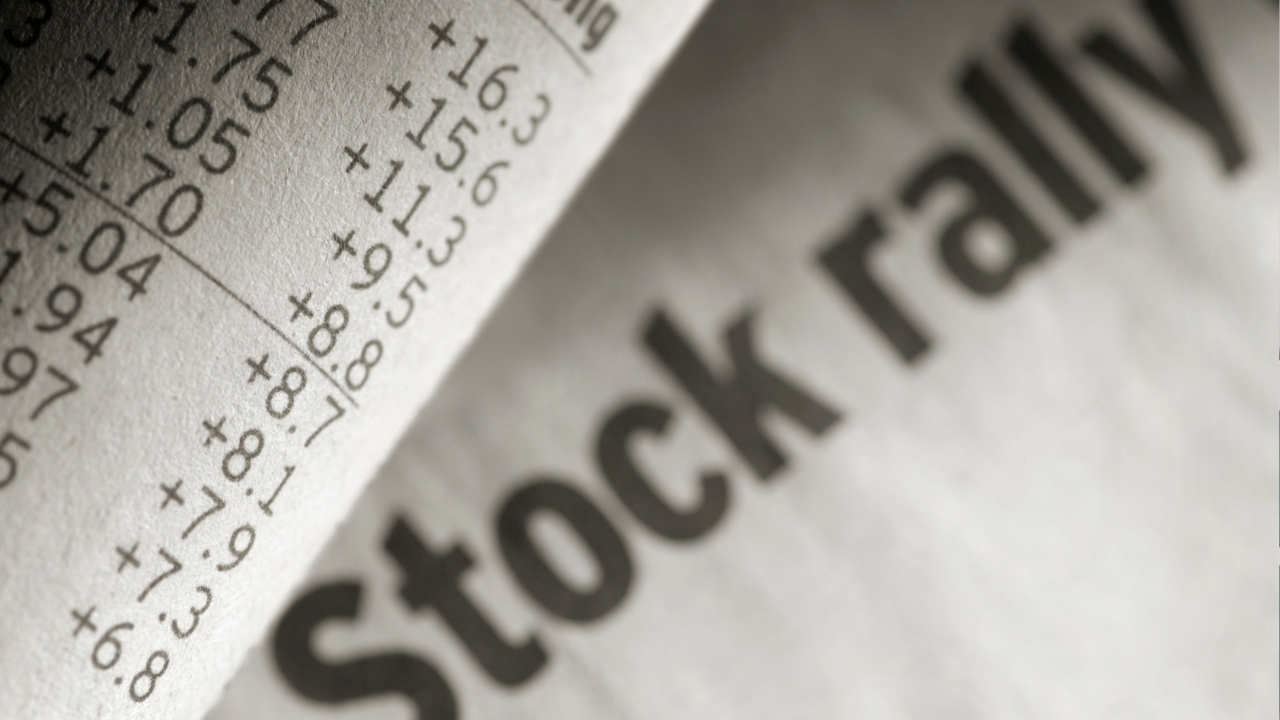 PSX rebounds as Pak-India tensions ease, interest rates expected to fall