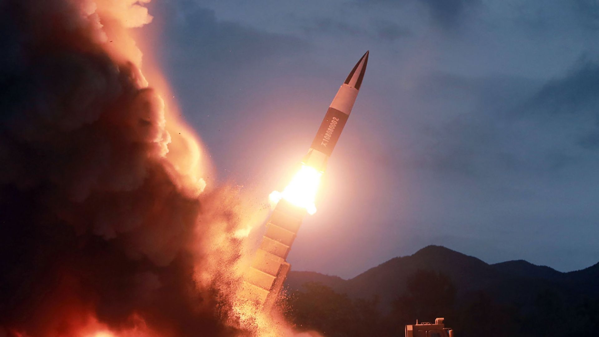 India fires six ballistic missiles; explosion heard in Lahore