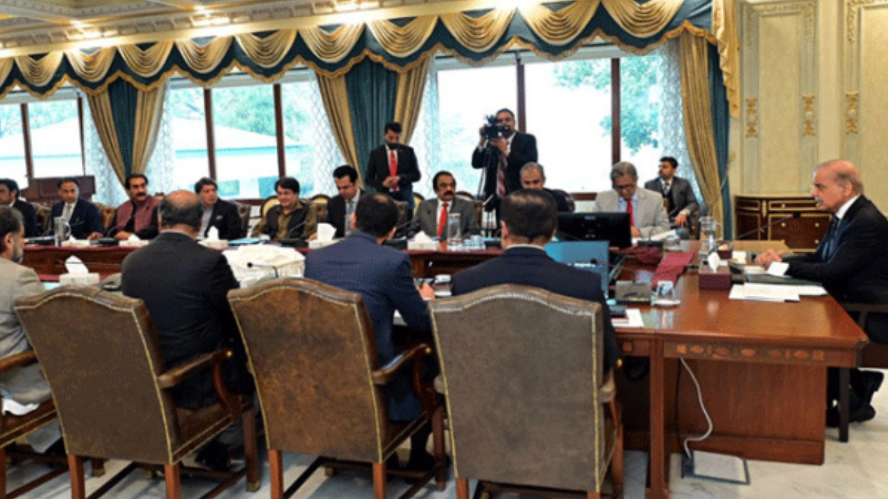 Shehbaz Sharif rolls out phased tariff reforms to boost exports, strengthen industrial growth
