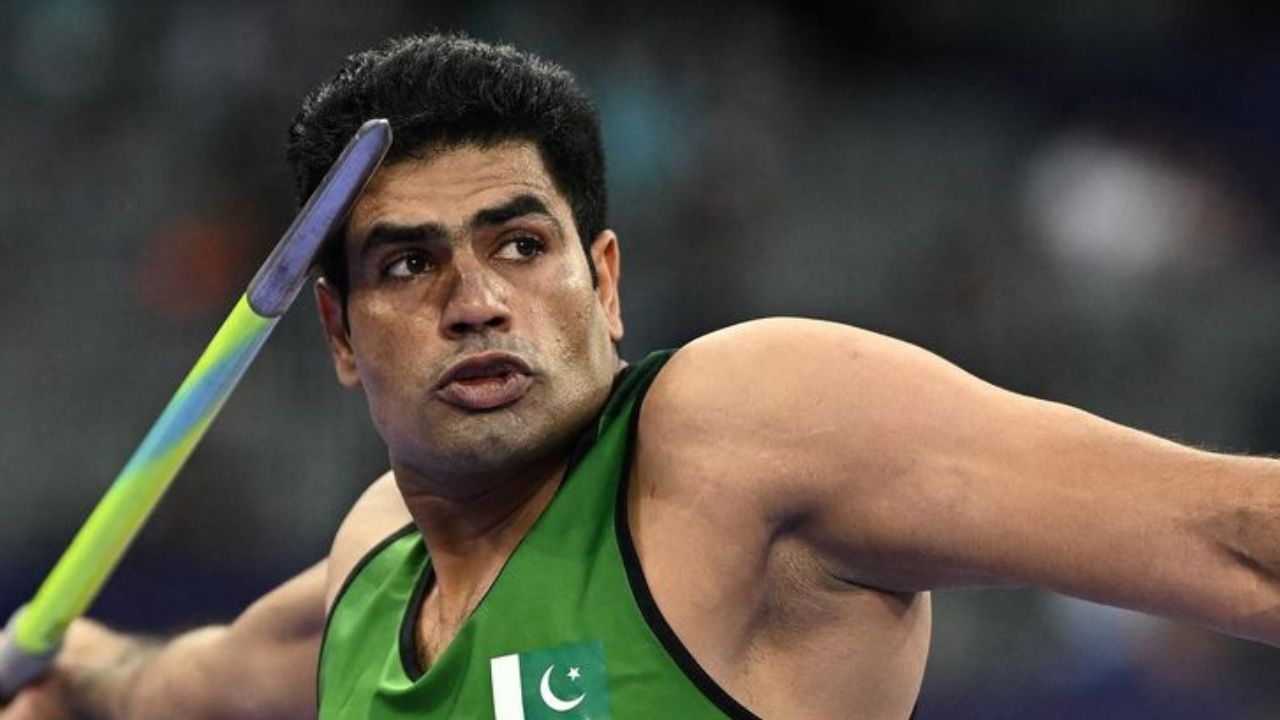 Arshad Nadeem honoured with prestigious award