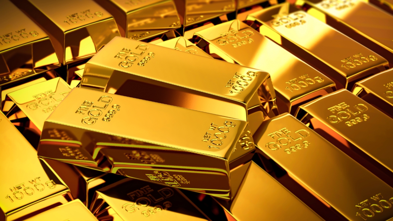 Local gold rates record decline as global prices drop amid easing US-EU tensions