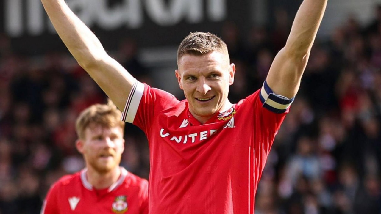 Paul Mullin: Wrexham Hero Joins Wigan on Loan Move