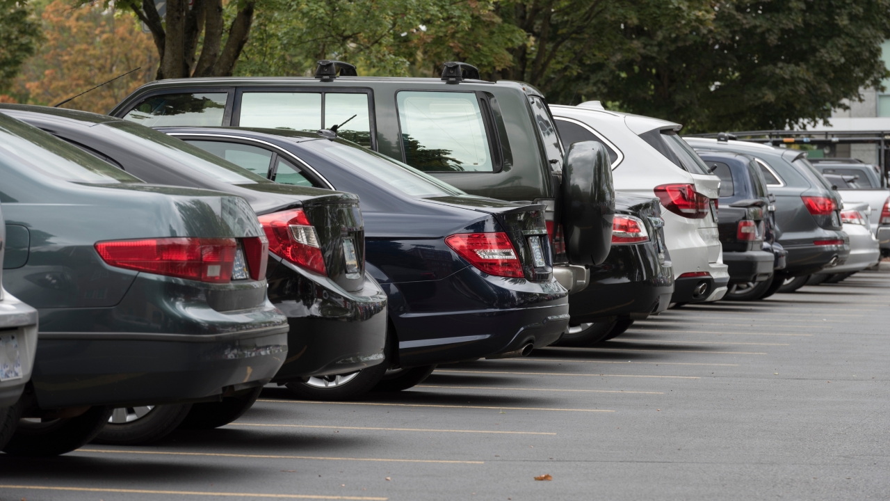 Automobile sales record significant spike amid lower inflation, interest rates