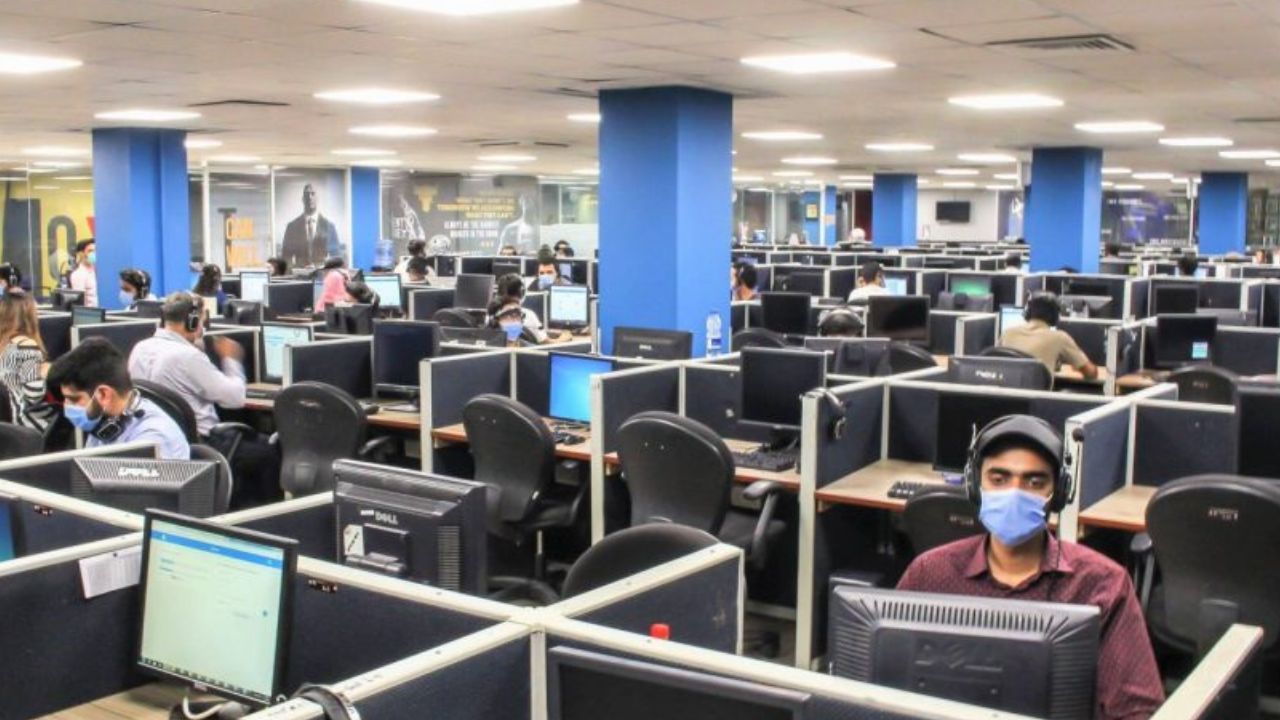 Massive crime ring busted in raid on fake call center