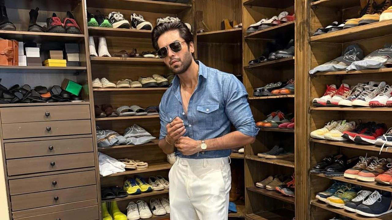 Fahad Mustafa looking hotter than ever in latest Instagram post