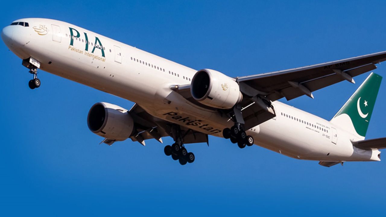UK lifts long-standing ban on Pakistani airlines