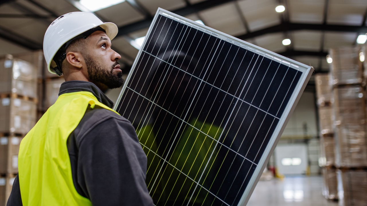 Govt gearing up to end solar net metering: reports
