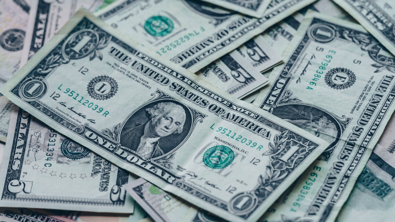 Five countries owe Pakistan $304.5 million: audit report