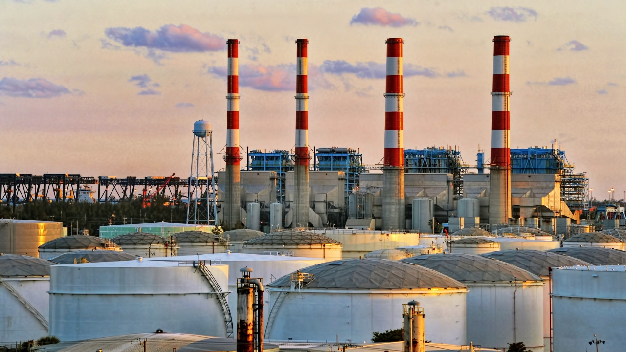 Govt clears Rs100 billion in dues to Chinese power producers
