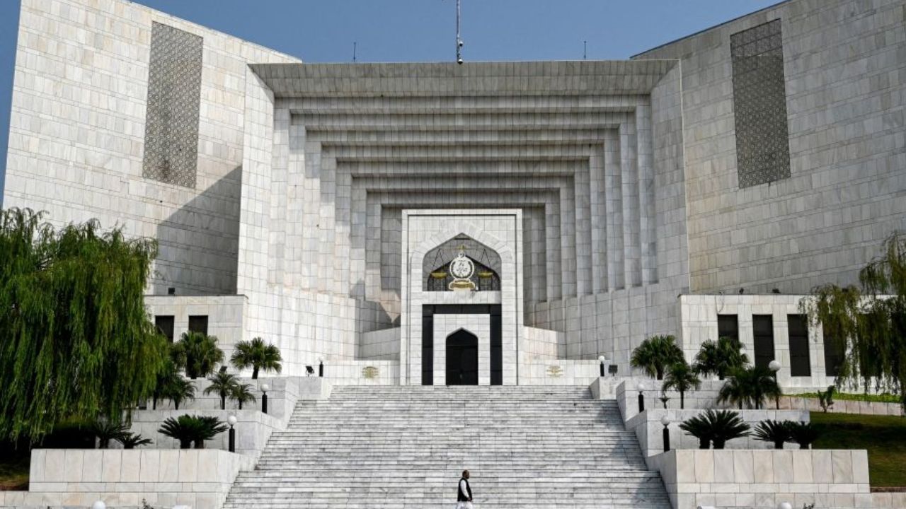 SC overturns conviction of man jailed 12 years for raping daughter