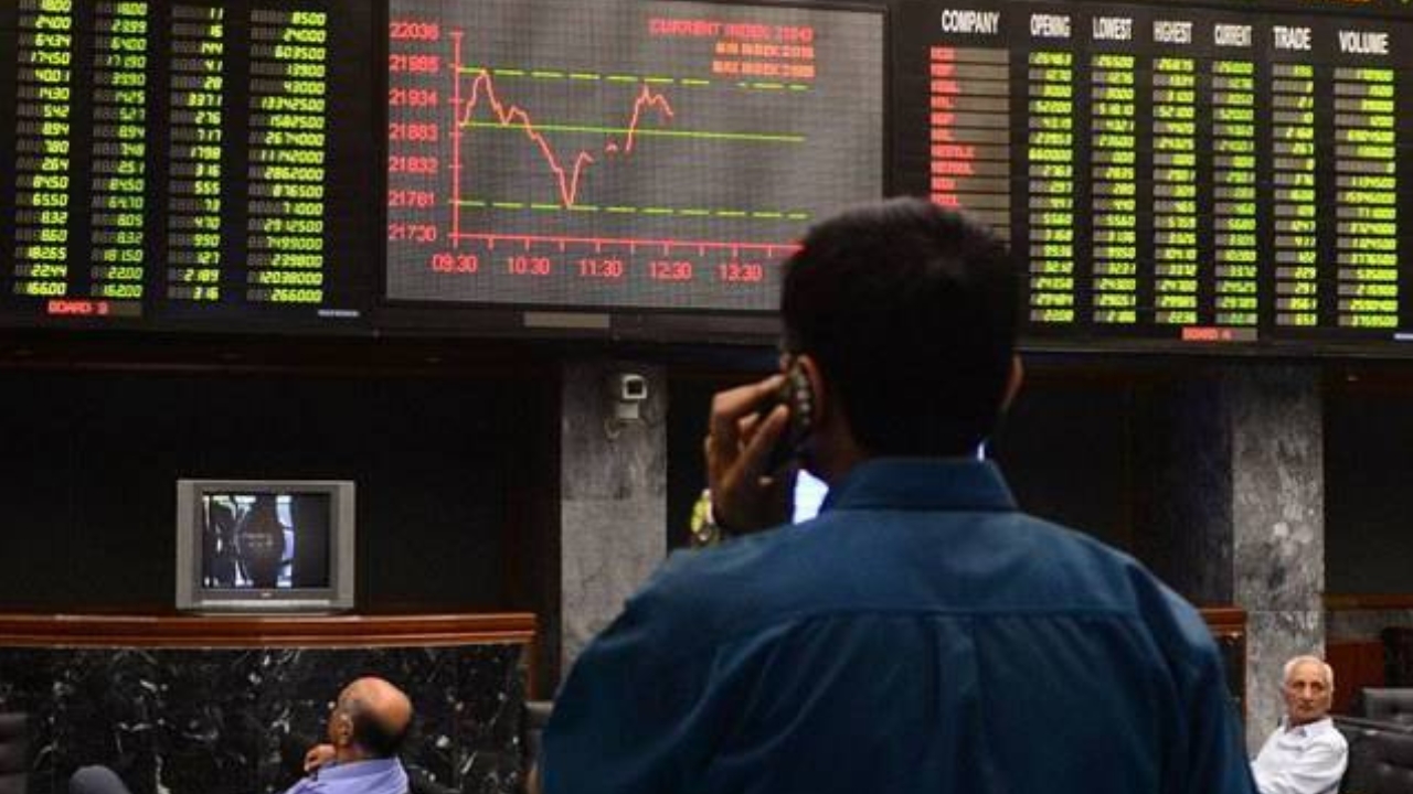 PSX rallies 1,200 points on strong institutional buying